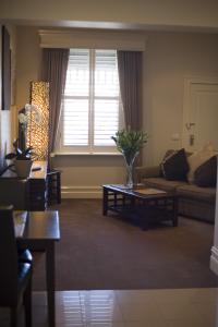 Gallery Apartments - Brisbane 4u 1