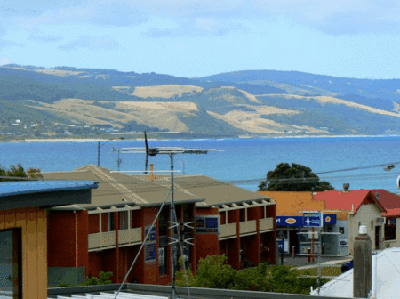Apollo Bay Hideaway - Brisbane 4u 5