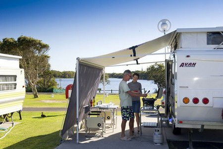 Lake Ainsworth Holiday Park - Brisbane Tourism 0