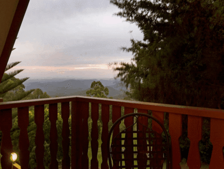 Christel And Tony's Chalet - Brisbane Tourism 4
