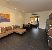 The Frangipani Cable Beach - Brisbane 4u
