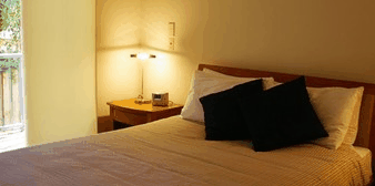 Sanctuary Lake Apartments - Brisbane 4u 1