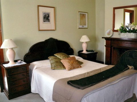 Victoria House Portland - Tourism Brisbane 2