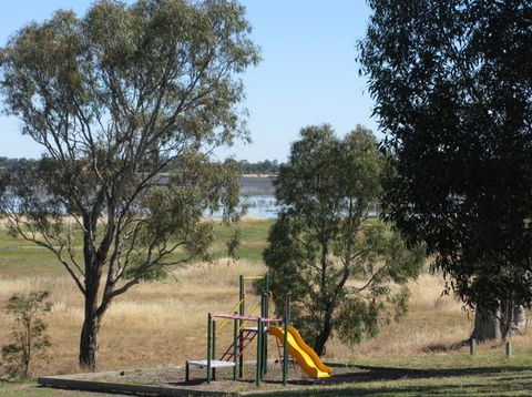 Natimuk Lake Caravan Park - Tourism Brisbane 3