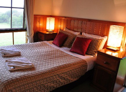 Apollo Bay Colonial Cottages - Brisbane 4u 1