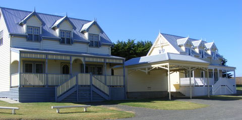 Belfast Cottages - Brisbane Tourism 0