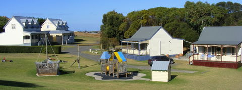 Belfast Cottages - Brisbane Tourism 1