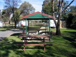 Avondel Caravan Park - Brisbane 4u 1