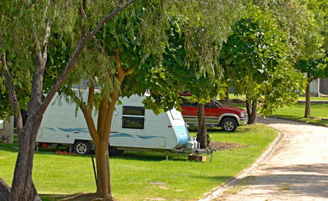 A Wangralea Caravan Park - Brisbane 4u 0