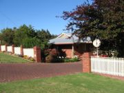 Karri Rose B & B - Tourism Brisbane 0