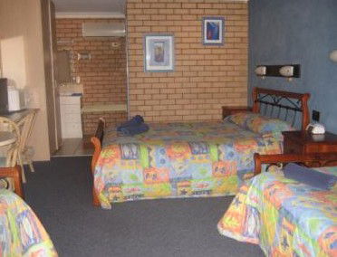Cameo Inn Motel - Brisbane Tourism 4