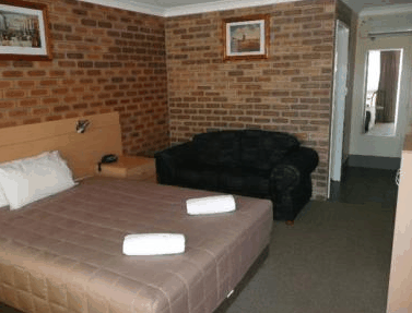Jumbuck Motor Inn - Tourism Brisbane 2