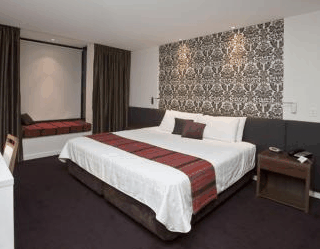 Next The Gateway Inn - Tourism Brisbane 1