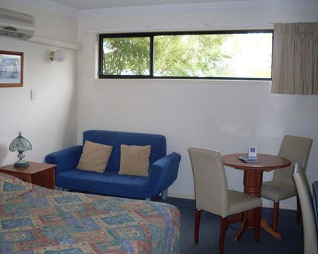 Waterford Motor Inn - Tourism Brisbane 1