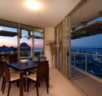 Cairns Luxury Apartments Harbourlights Complex