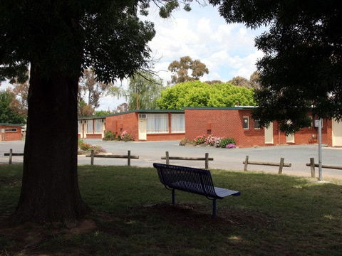 Canberra Carotel Motel - Brisbane 4u 3