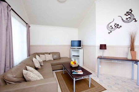 Blue Dolphin Resort & Holiday Park - Tourism Brisbane 5