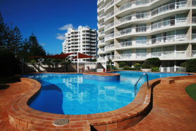 Burleigh Surf Beachfront Apartments - Brisbane Tourism 7