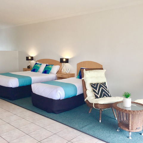 COAST Motel And Apartments - Tourism Brisbane 5