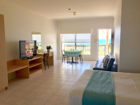 COAST Motel And Apartments - Tourism Brisbane 6