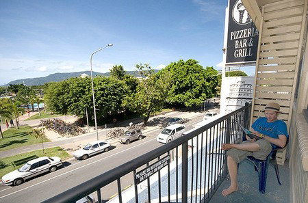 Global Backpackers - Tourism Brisbane 1