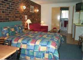 Esk Wivenhoe Motor Inn - Tourism Brisbane 0