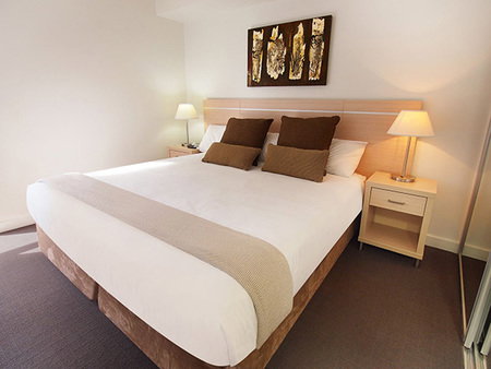 Oaks Festival Towers - Tourism Brisbane 1
