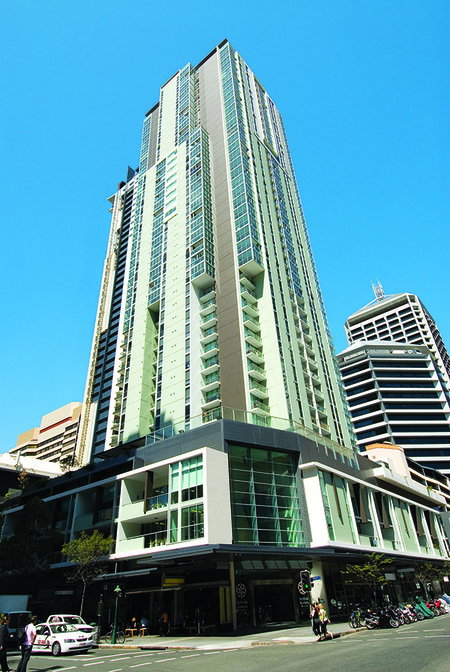 Oaks Festival Towers - Tourism Brisbane 4