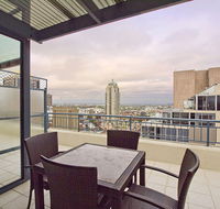 Oaks on Castlereagh - Brisbane 4u