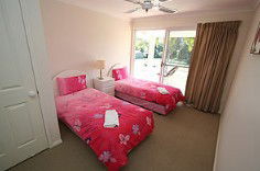 Aaah 2 @ Byron - Tourism Brisbane 4