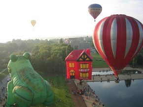 Balloon Safari - Tourism Brisbane 2