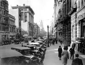 Melbourne City Heritage Walking Tours - Tourism Brisbane 0
