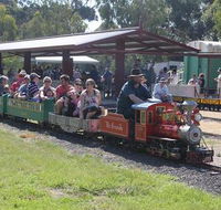 Altona Miniture Railway - Brisbane 4u