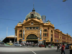 Melbourne By Foot - Tourism Brisbane 3