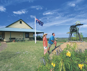 Lighthouse Keeper's Cottage Museum - Tourism Brisbane 0