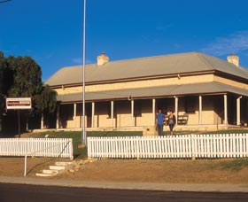 Irwin District Museum - Brisbane 4u 0