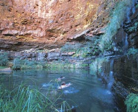 Dales Gorge And Circular Pool - Brisbane Tourism 0