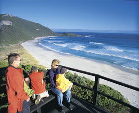 Conspicuous Beach - Brisbane 4u 0