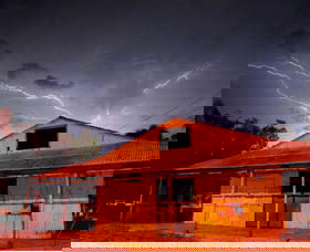 Red Dirt Photographic Gallery - Brisbane Tourism 0