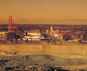 Super Pit - Tourism Brisbane 0