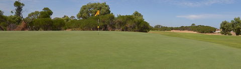 Rockingham Golf Club - Tourism Brisbane 0