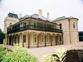 Auchendarroch House And Wallis Tavern - Tourism Brisbane 0