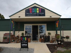 Artel Gallery And Giftware - Tourism Brisbane 0