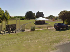 Centennial Park Beachport - Brisbane Tourism 0