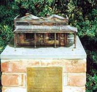 Sculpture Of Beetaloo Reservoir Hotel - Tourism Brisbane