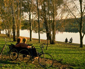 Weston Park - Tourism Brisbane 0