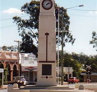 Goomeri War Memorial Clock - Tourism Brisbane