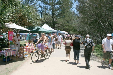 Coolangatta Beachfront Markets - Brisbane Tourism 5
