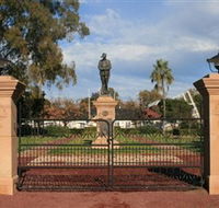 Dalby War Memorial and Gates - Tourism Brisbane