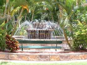 Bauer And Wiles Memorial Fountain - Tourism Brisbane 0